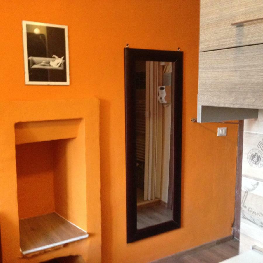 Ferienwohnung Mansarda In Borgo Dora Turin Exterior foto