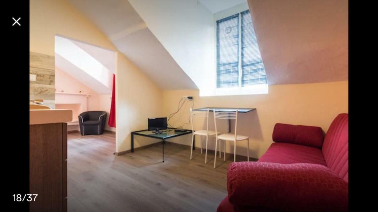 Ferienwohnung Mansarda In Borgo Dora Turin Exterior foto